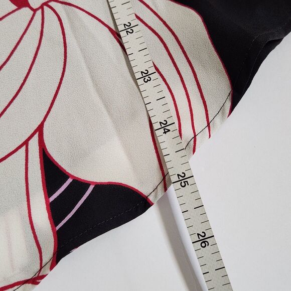 White House Black Market Magnolia Floral Kimono Sleeve V-Neck Blouse Small - Picture 11 of 11